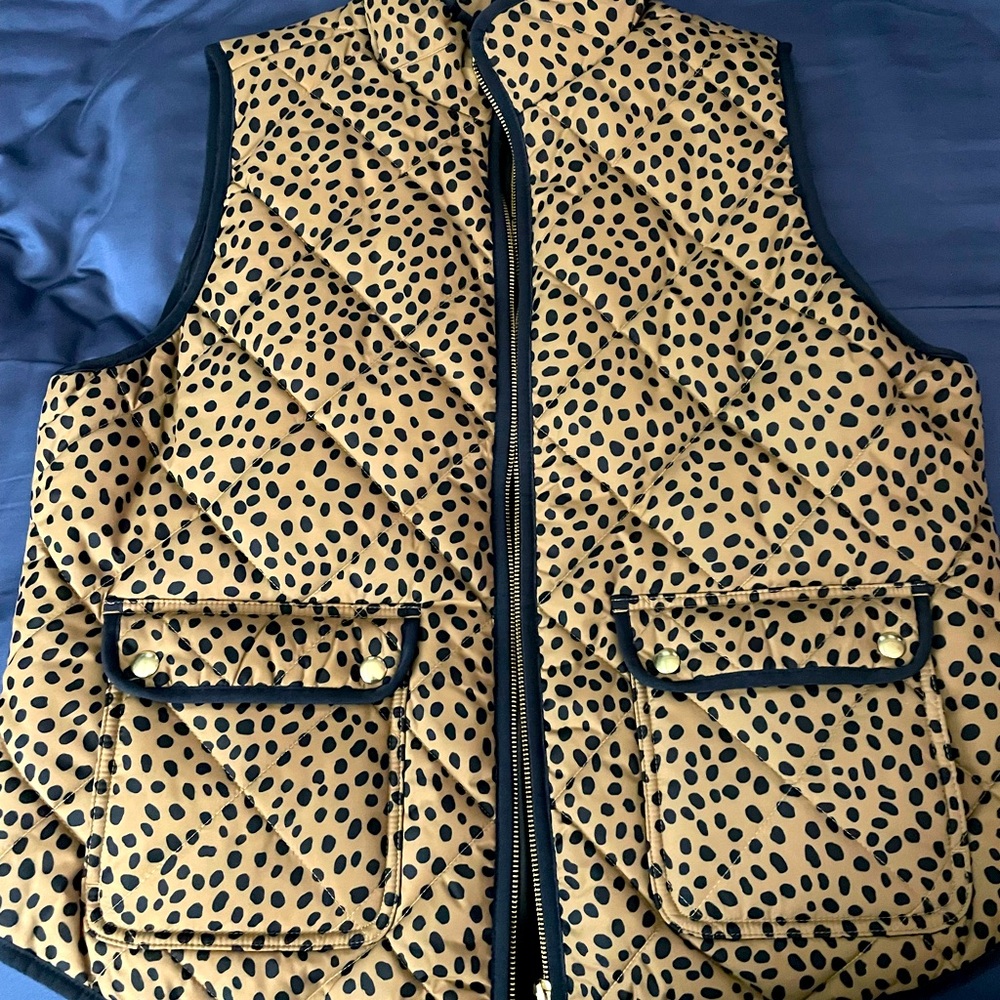 Leopard print quilted vest